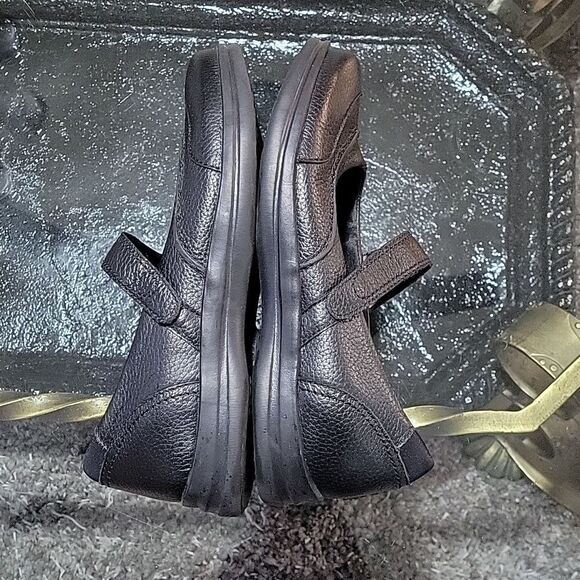 APEX SLIP RESISTANT  VELCRO STRAP ROUND TOE MARY JANE STYLE SHOE - Picture 8 of 15